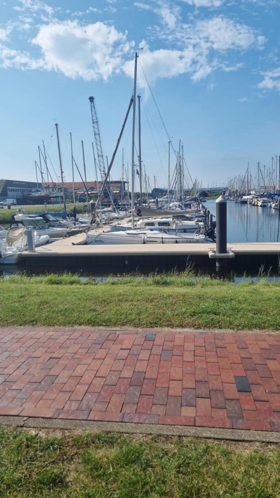 Hotel Net Achter De Dijk 125 Bruinisse Exterior foto
